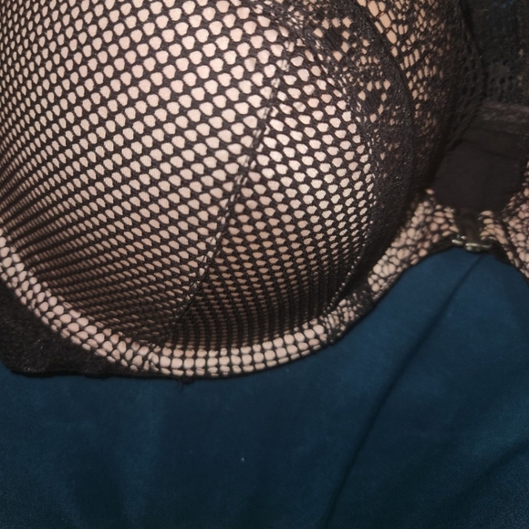 Victorias secret open front very sexy push up - Picture 3 of 7